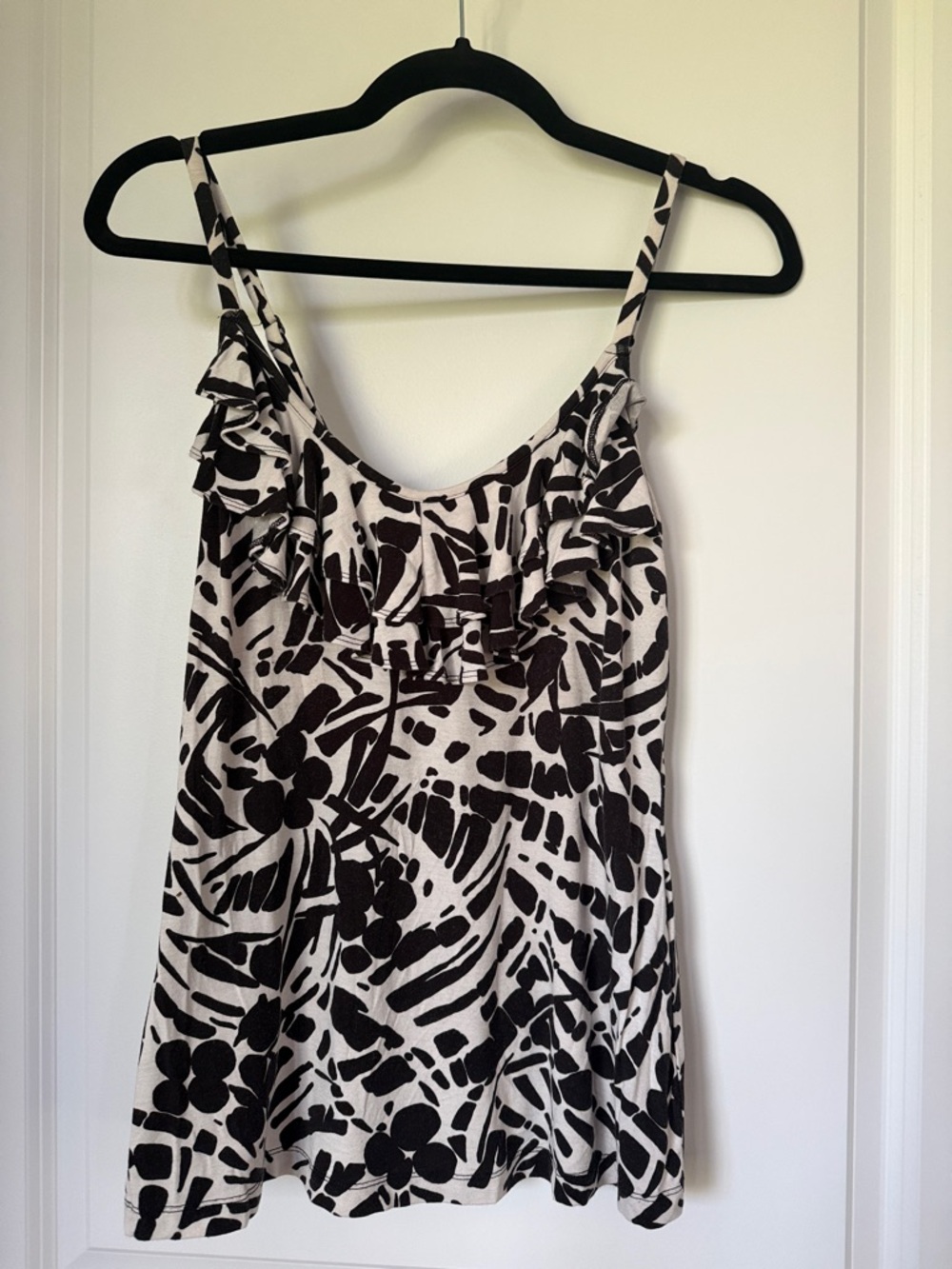 Tommy Bahama Black & White Ruffle Tank - XS